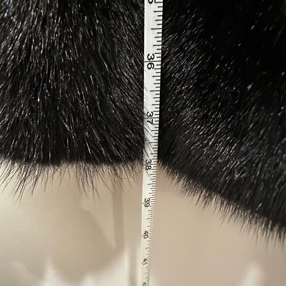 ✨ Vintage Neiman Marcus Black Mink Fur Coat – Classic Mid-Length Luxury Size L ✨ - Picture 10 of 16
